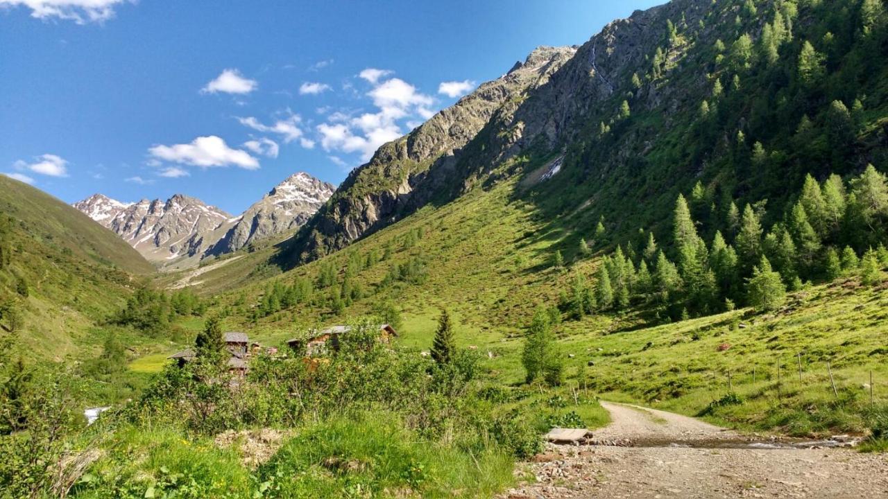 Das Unterrain Lifestyle Hotel Sankt Jakob in Defereggen Exterior foto