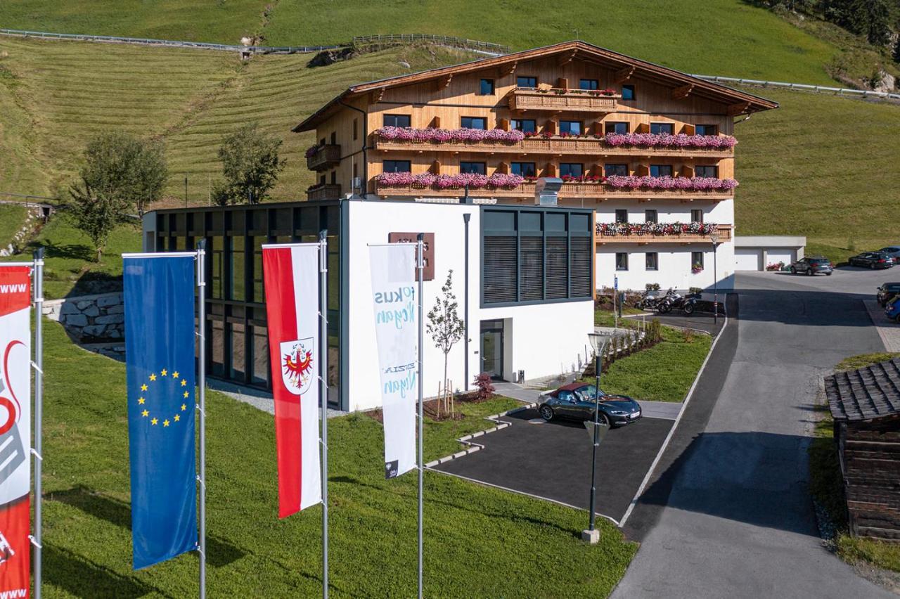 Das Unterrain Lifestyle Hotel Sankt Jakob in Defereggen Exterior foto